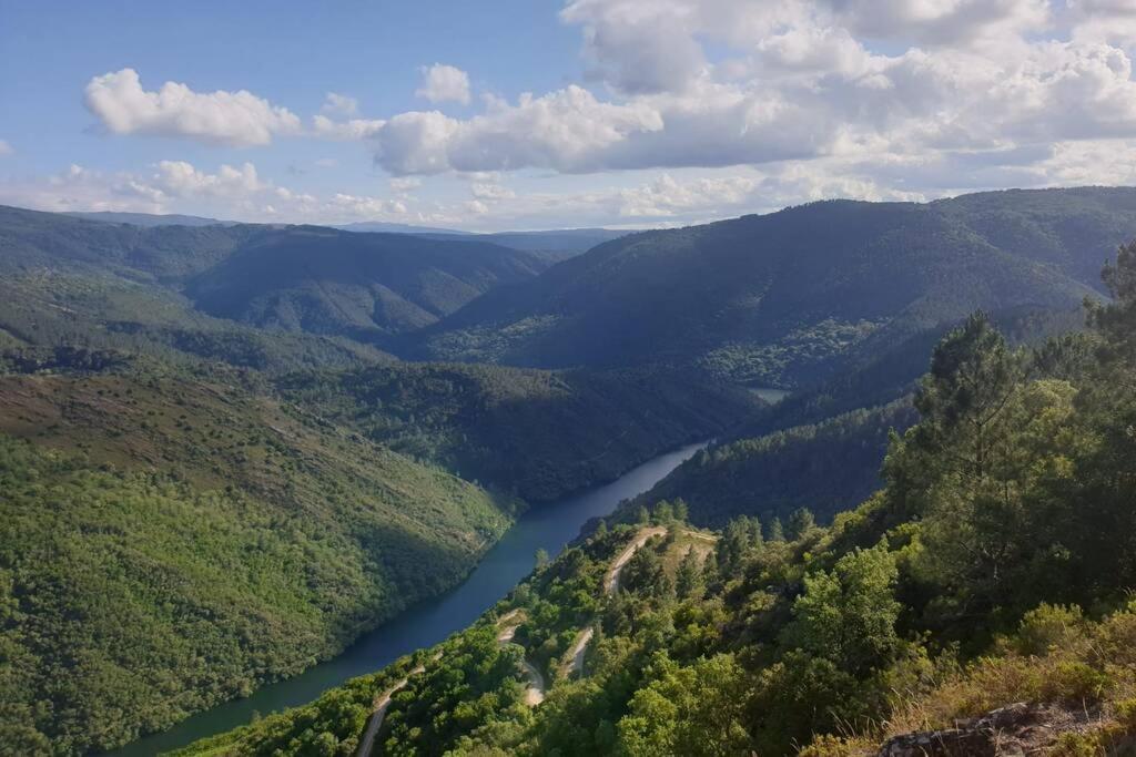 Contrastes Ribeira Sacra Apartment Monforte De Lemos Luaran gambar