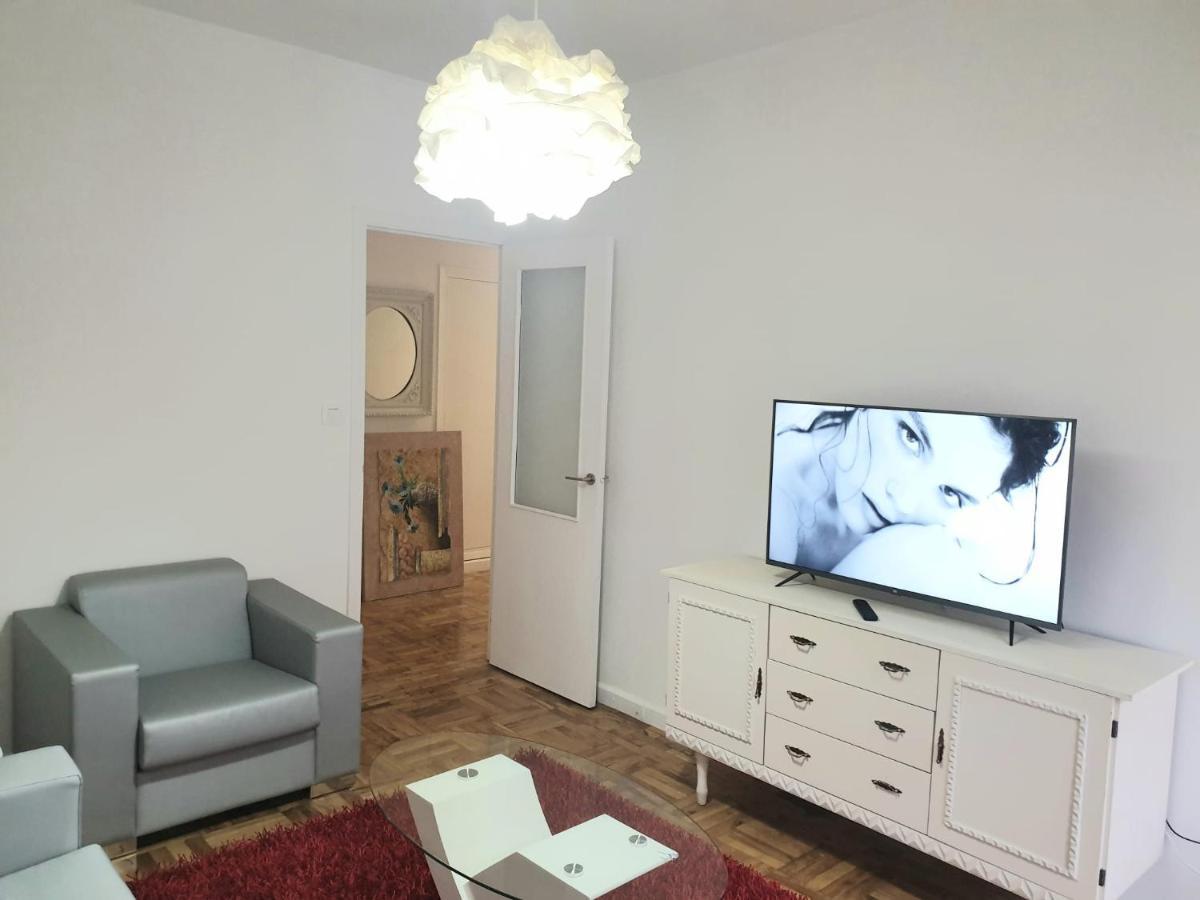 Contrastes Ribeira Sacra Apartment Monforte De Lemos Luaran gambar
